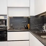 Apartament 1bd Sea Garden Retreat With Dedicated Workspace By Flat Mаnager Varna